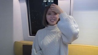 亚洲SEE图肌肉猛男在床上猛操JK小姐姐，可以约她【内有联系方式和约炮渠道】